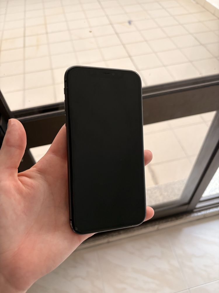 Iphone 11 Preto 128GB - IOS 26