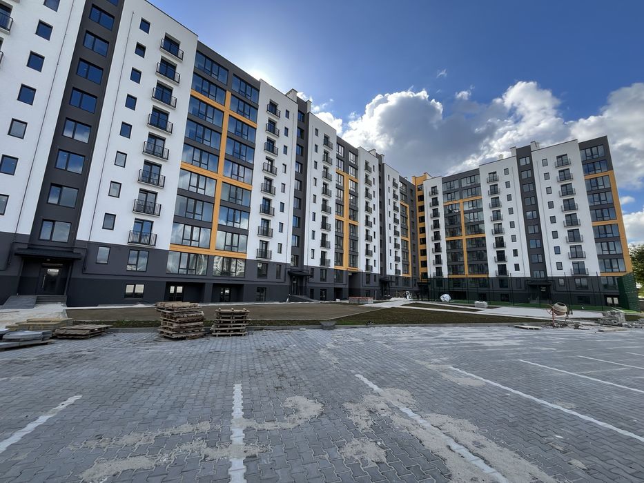 Продається двостороння 1 кім. на вигідних умова. Розт. 30 міс.