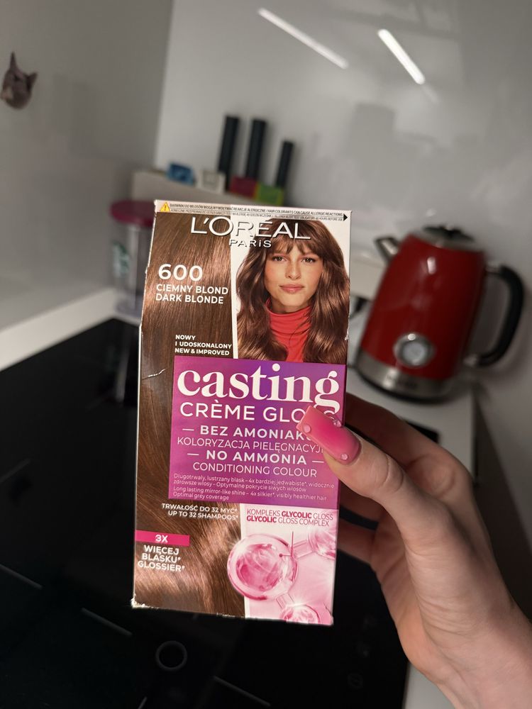 farba do włosów L'Oréal Paris Casting Crème Gloss w 600 Ciemny Blond