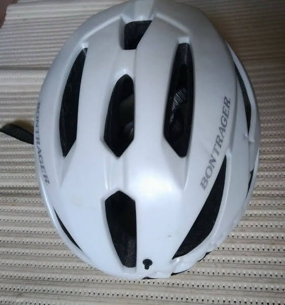 Bело шлем Bontrager продам (б/у)