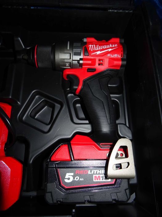 Milwaukee M18 FDD3 Wiertarko-wkrętarka  + akumulator 5.0 Ah + walizka