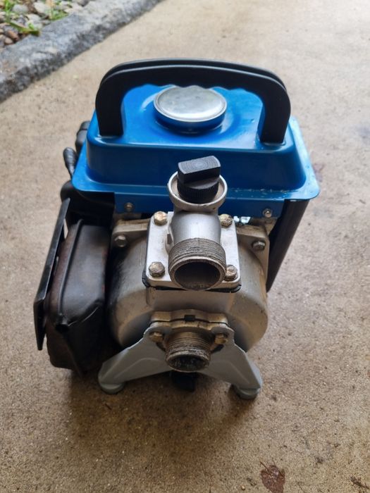 Motobomba a gasolina a dois tempos