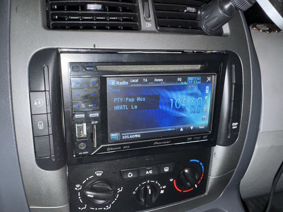 Radio 2din Pioneer AVH-3200BT