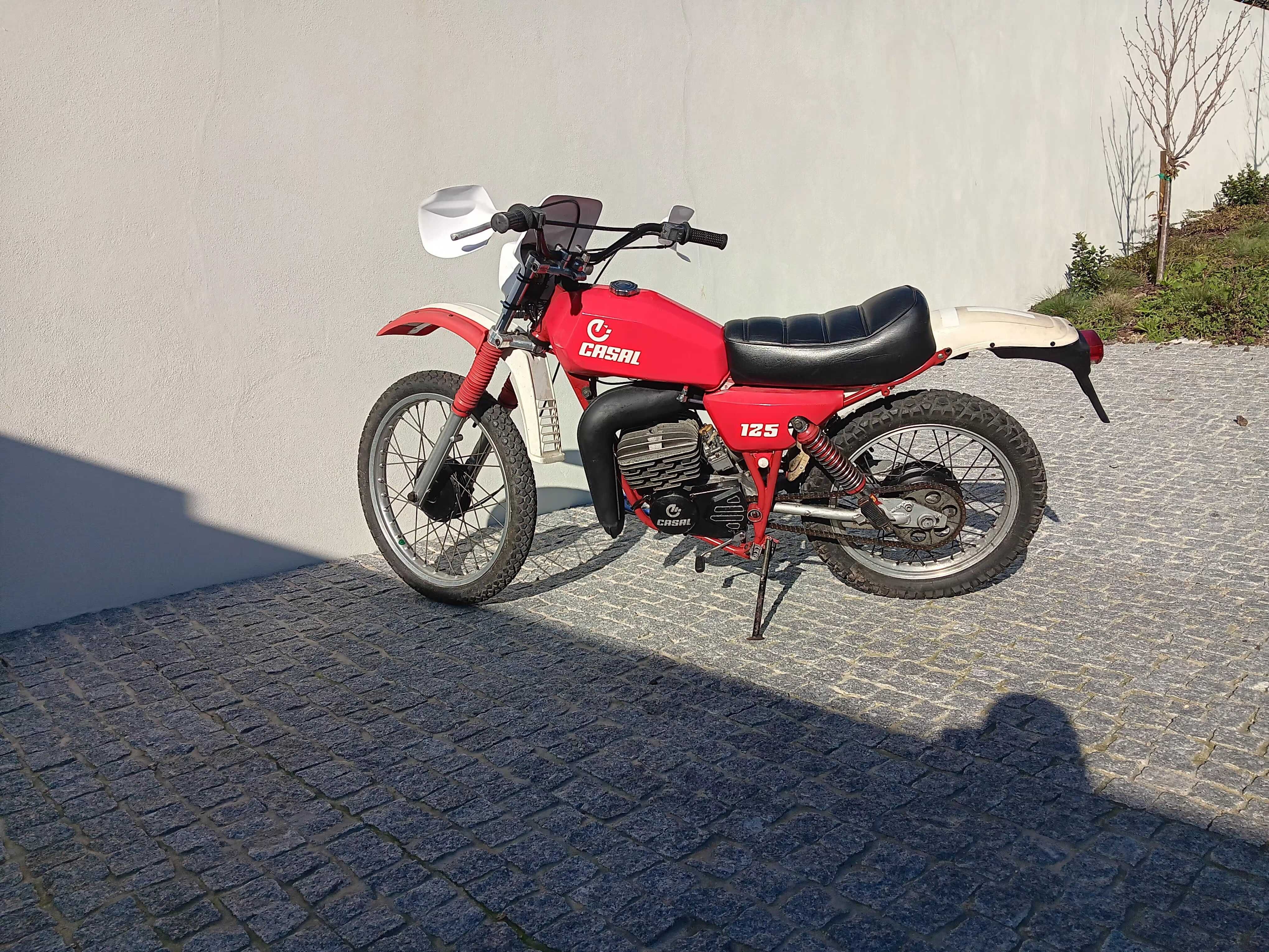 Vendo casal 125cc K276