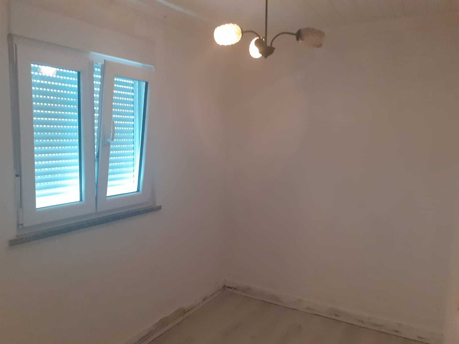 Moradia T2 com Pequeno Terraço