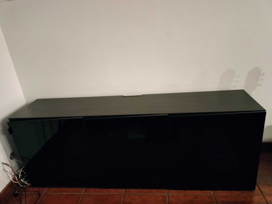 MOVEL / APARADOR PRETO IKEA BESTA 100€