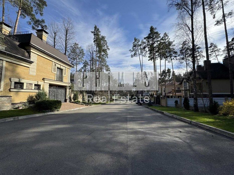 Продаж унікальна ділянка 12 соток у Стоянці газ асфальт