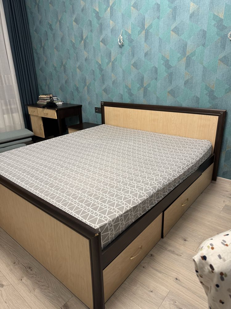 Продам матрас ( без ліжка) на  160х200 см