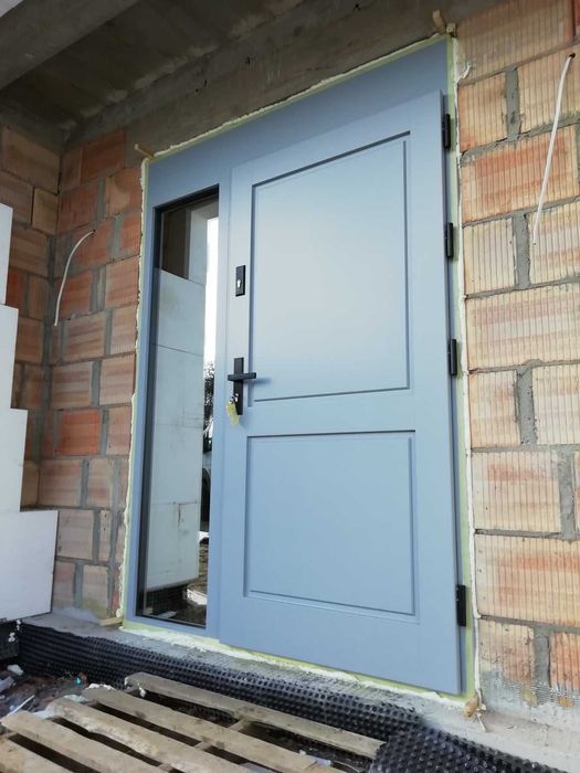 Drzwi Zewnętrzne drewniane   dzp79