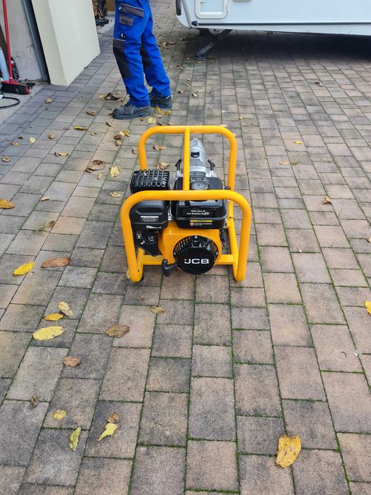 Pompa JCB do brudnej wody 214cm3
