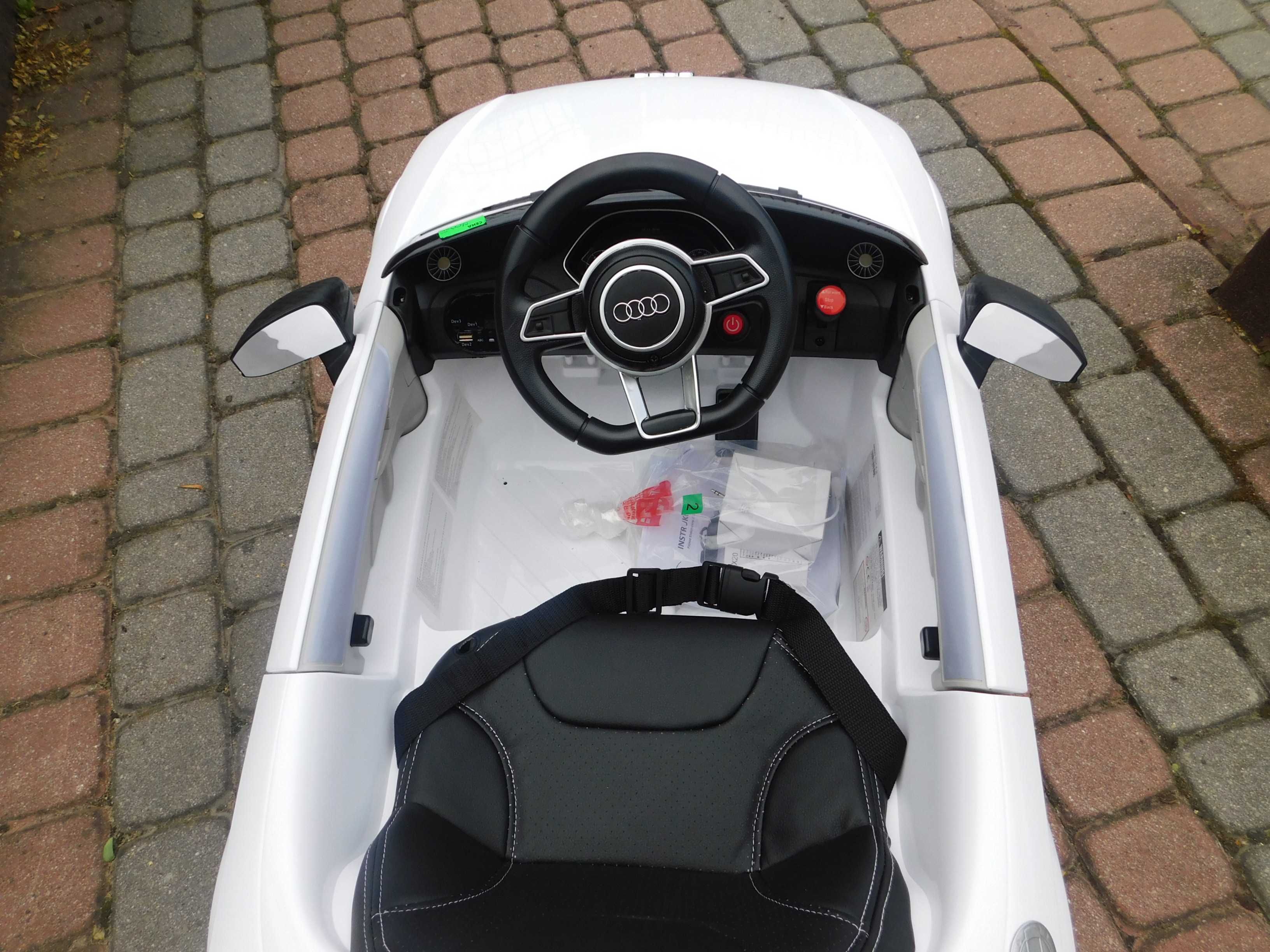 Samochód na akumulator AUDI TT RS Pilot Skóra USB autko dla dziecka