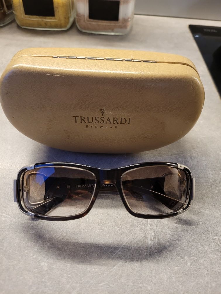 Okulary przeciwsłoneczne Trussardi