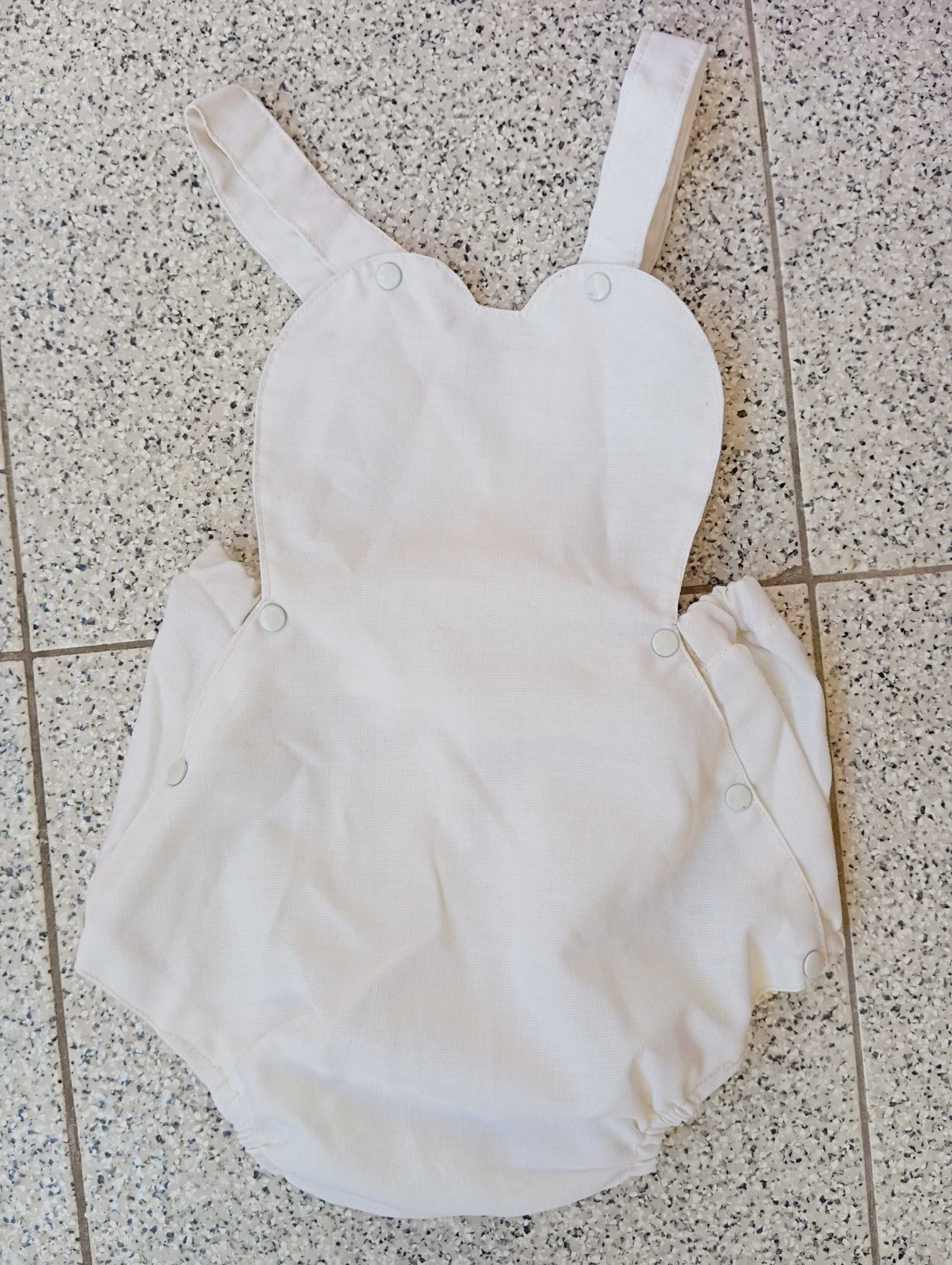 Várias peças de roupa menina 3-6 meses