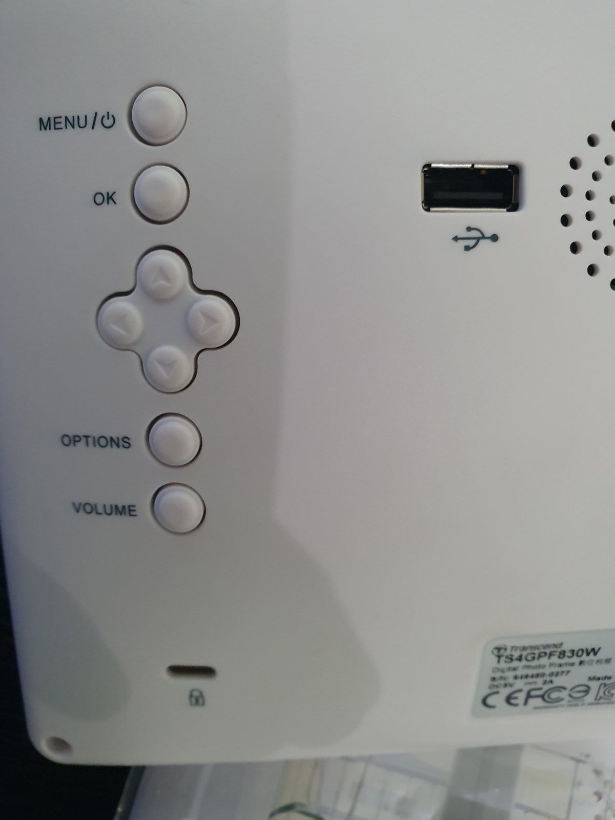 Цифрові фоторамки Transcend PF830 4GB White 8".