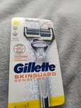 Gillette skinguard sensitive