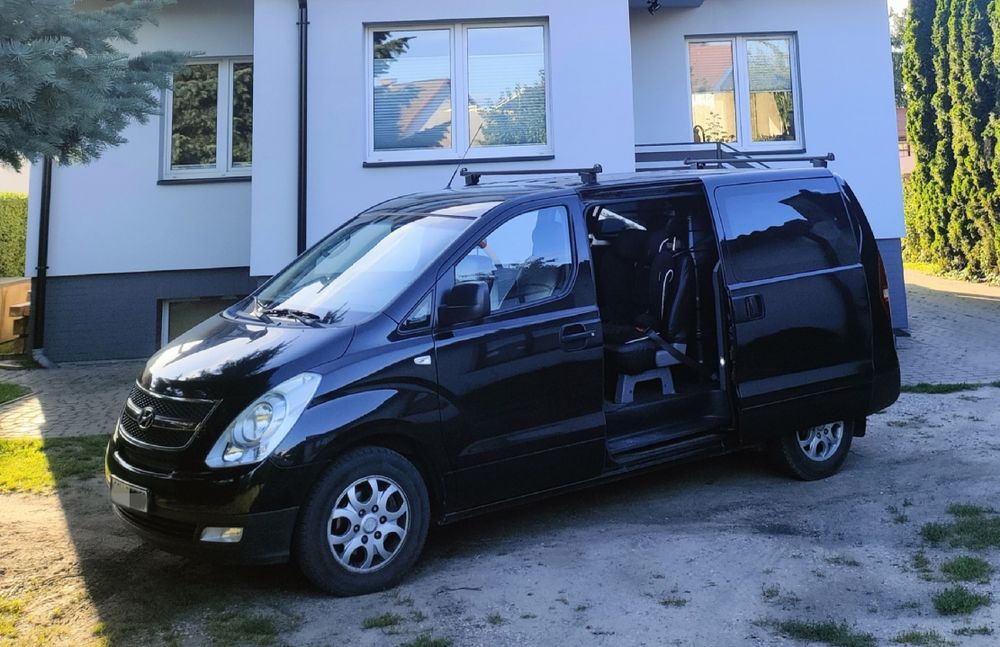 Hyundai H1 /Starex/H100