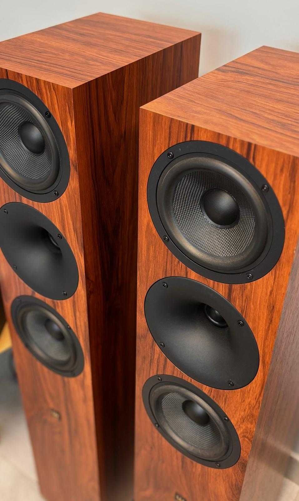 Kolumny głośnikowe podłogowe (para) Wilson Studio 7 Walnut OUTLET