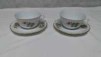 2 Chávenas de chá e respetivos pires em porcelana Chauvigny