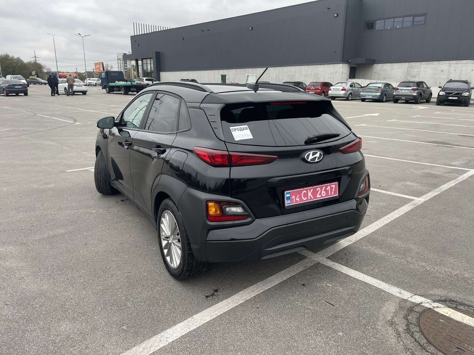 Хюндай кона Hyundai Kona 2.0 бензин. ЗИМОВА ГУМА. АВТОМАТ.