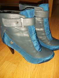 Botins azuis tam 35