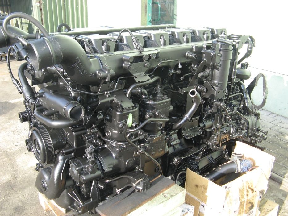 Silnik Mercedes V8 OM422-442