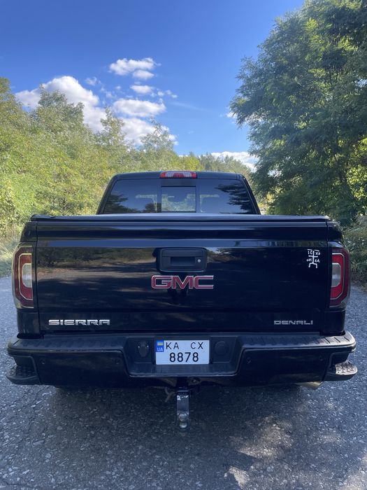 GMC Sierra Denali