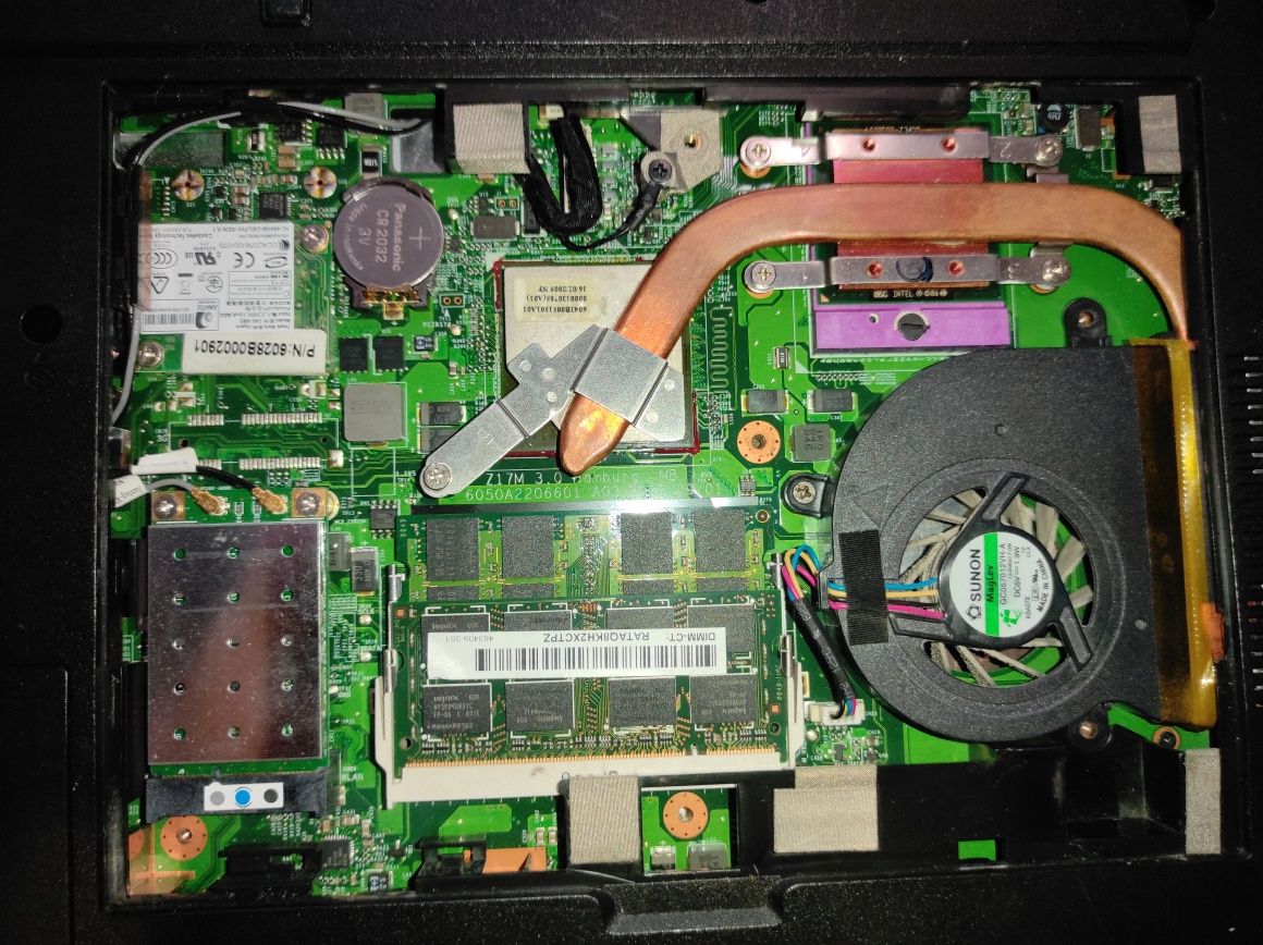 Ноутбук Fujitsu Siemens V6515 на запчастини або під ремонт
