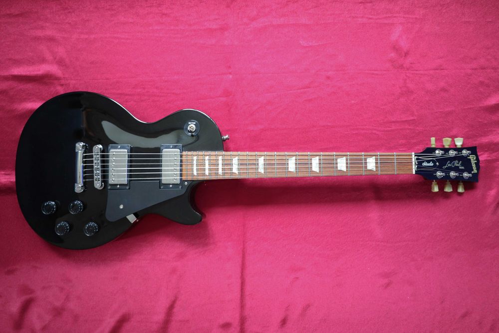 Gibson Studio 2003
