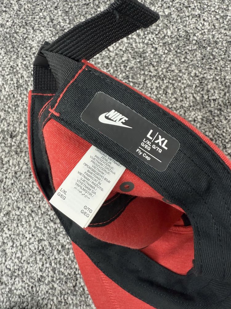 Чоловіча кепка nike tech fleece