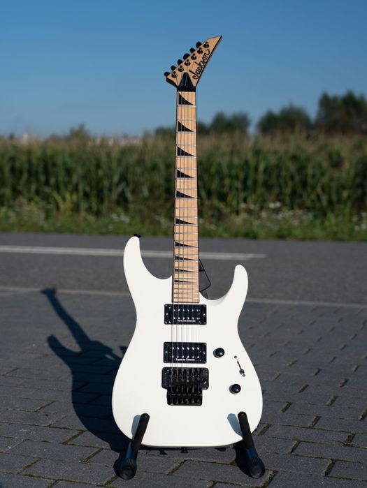 Gitara elektryczna Jackson DK2M Dinky snow white