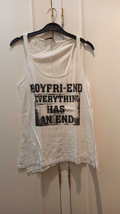 8 Tops / T-shirts