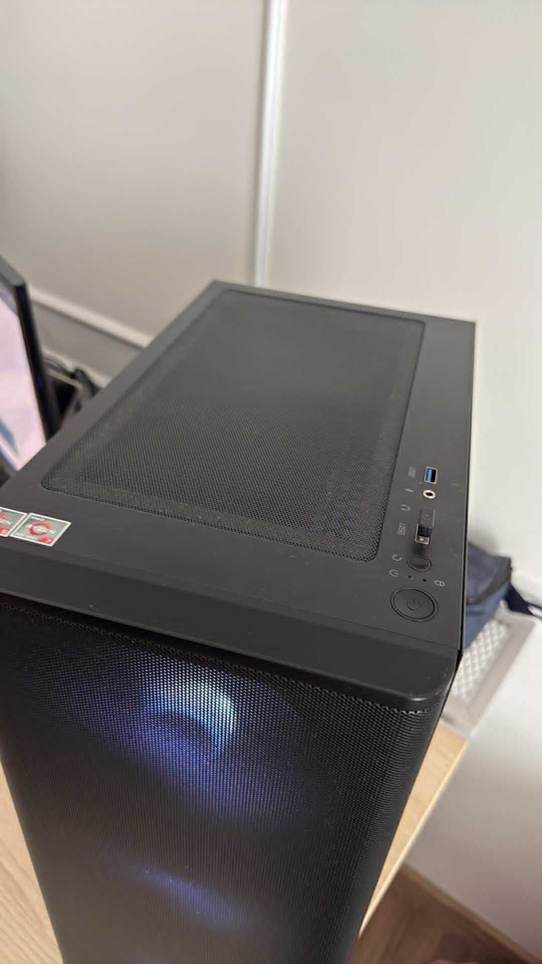 Komputer do gier R 5800X3D/RTX3070TI/16GB/700W/ARGB