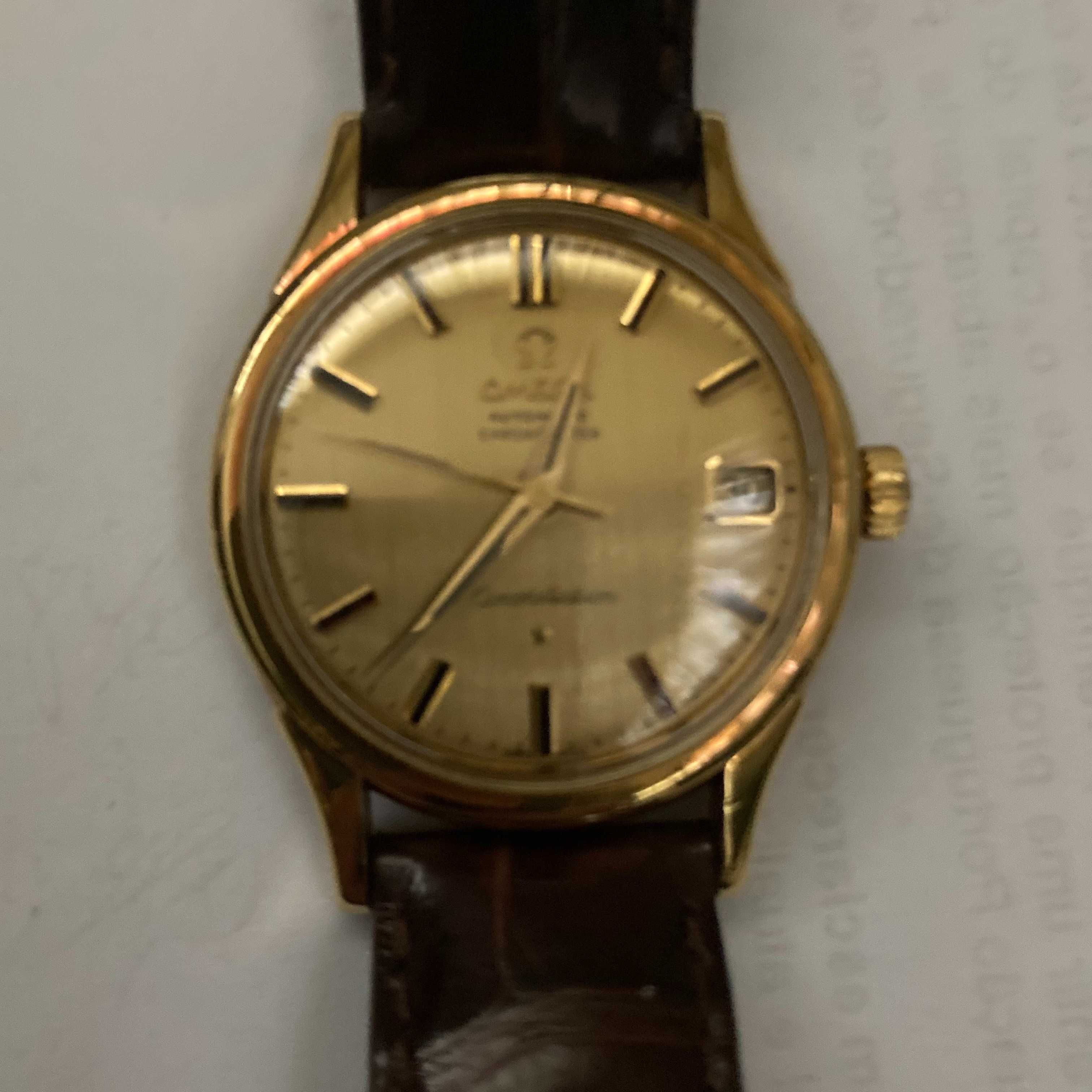 Relógio Omega Constellation  "vintage" em ouro.