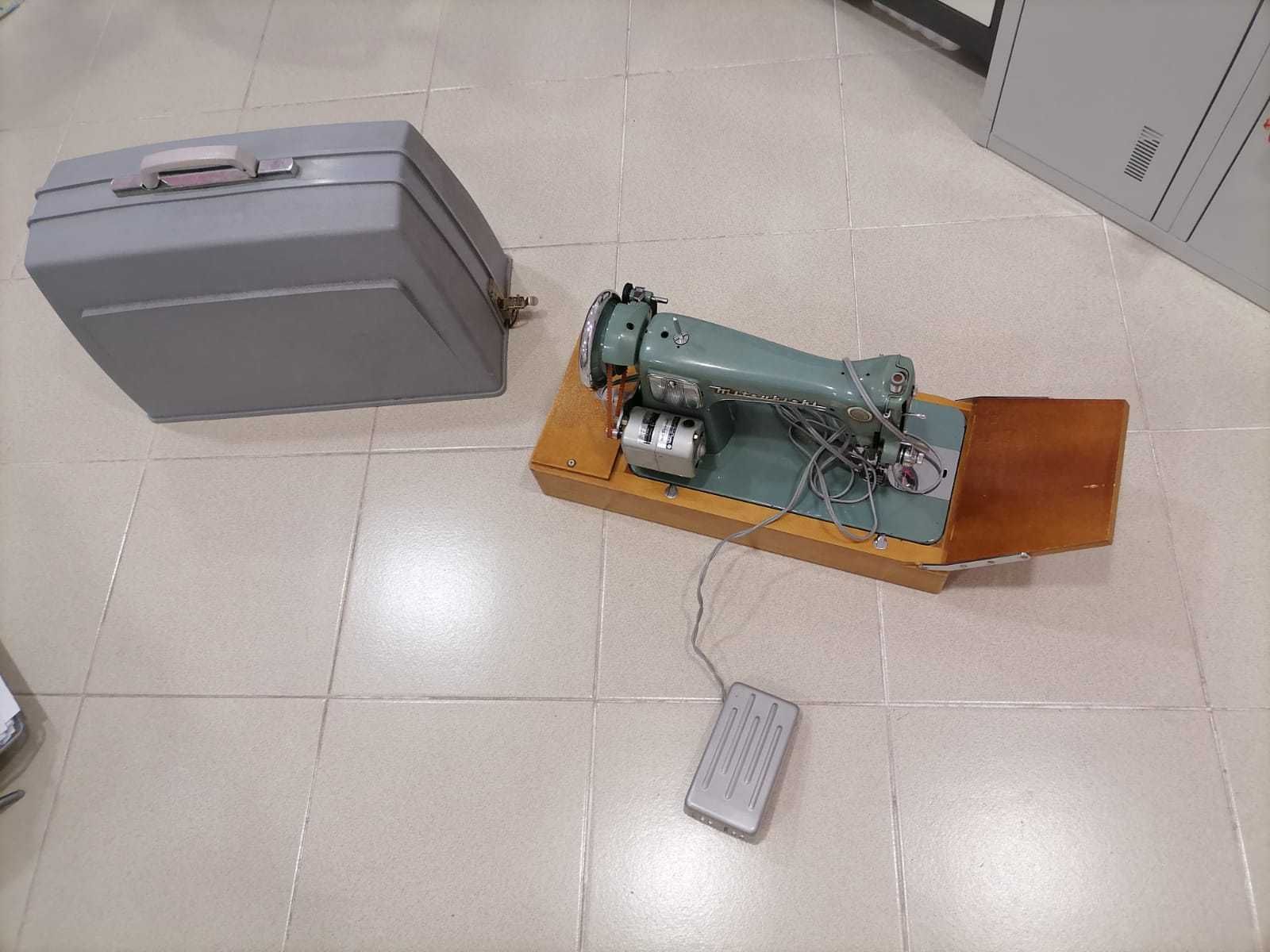 Máquina de costura Mitsubishi elétrica