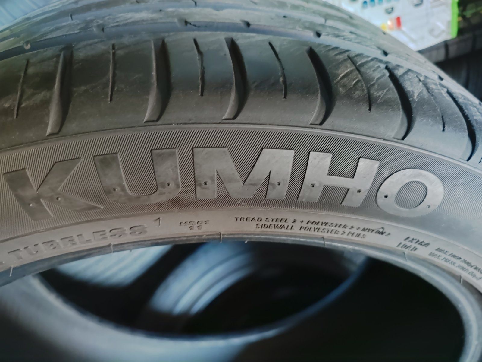 Kumho  235/45/18  4шт.-  2020г.в.