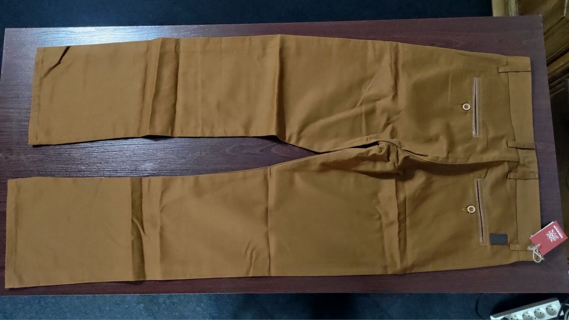 Turbokolor Chinos Regular Fit nowe brązowe rozmiar W32L32