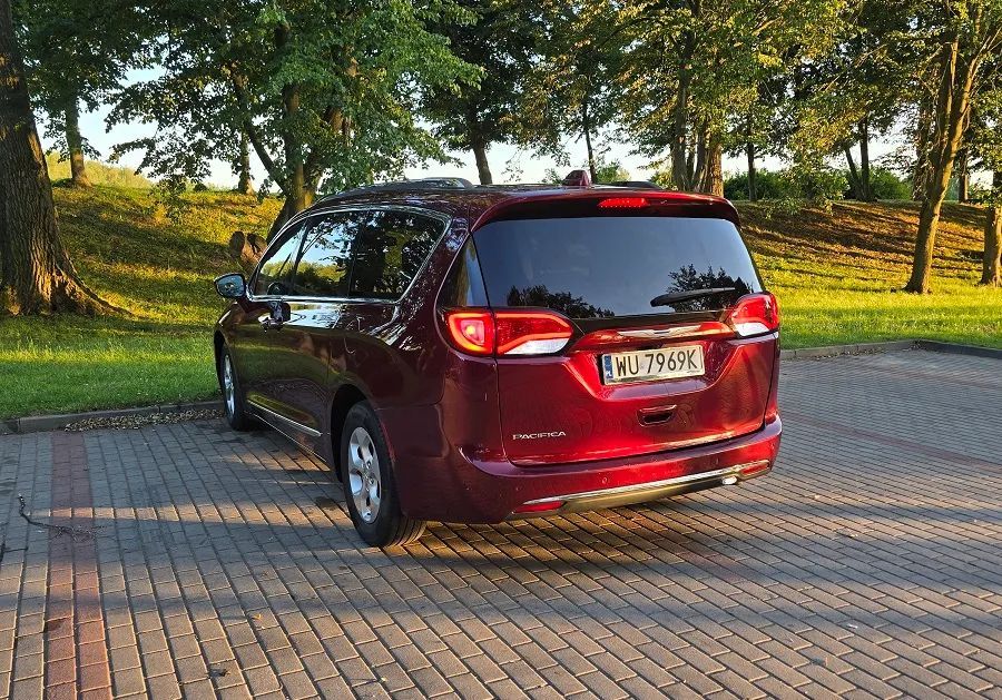 Chrysler Pacifica Chrysler Pacifica Touring L Plus 2017 Benzyna + LPG