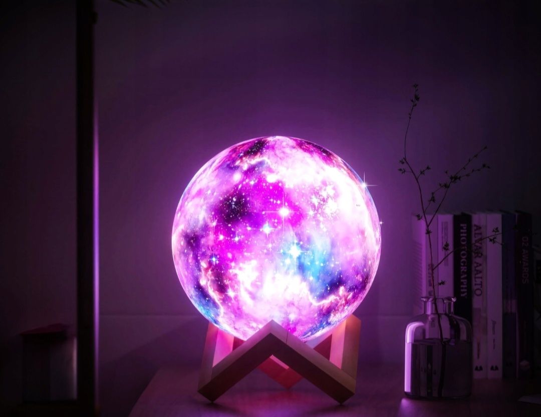 Lampka Księżyc 3D 14 cm – 16 kolorów, RGB LED, pilot, dotykowa, dekora