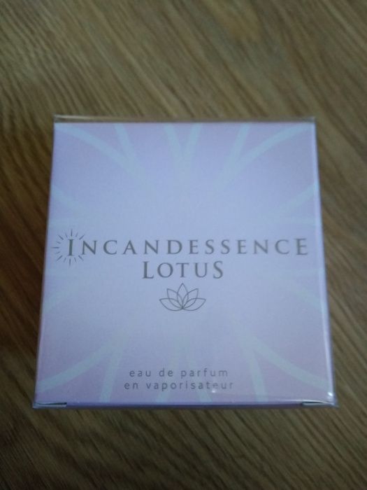 Avon Incandessence Lotus