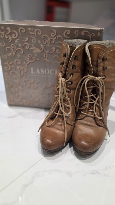 Botki trzewiki na obcasie lasocki skórzane z komuszkiem ocieplane beż