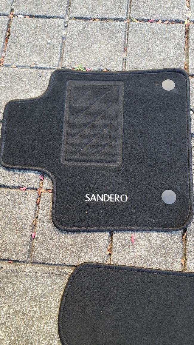 Tapetes para Dacia Sandero