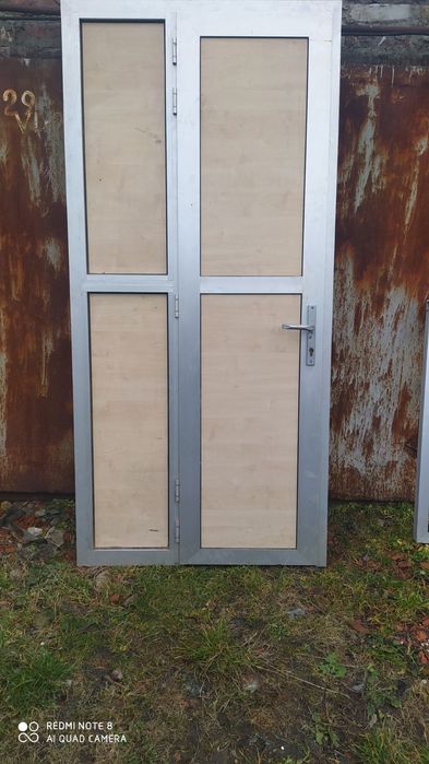 Двері метал алюміній, вікно