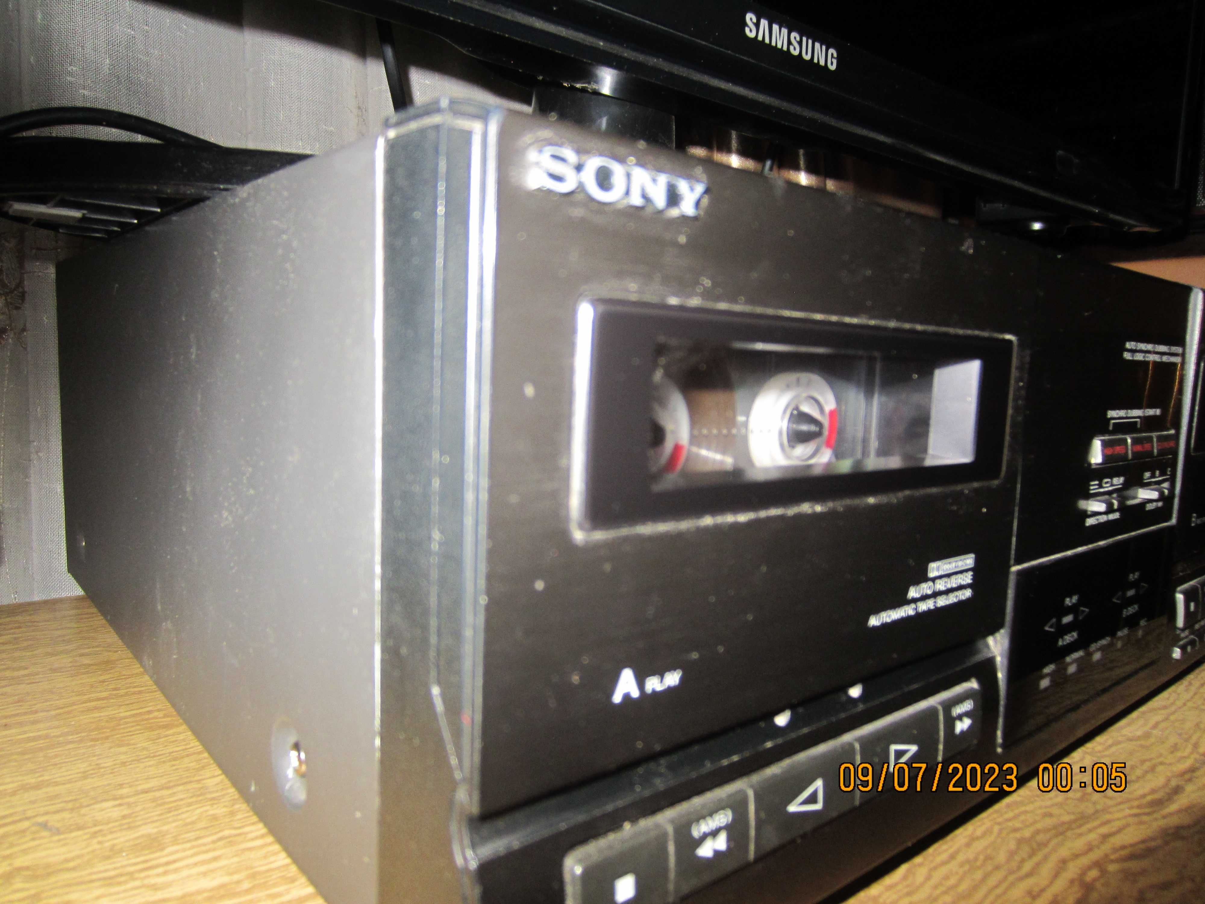 Дека двухкассетная Sony TS-D509