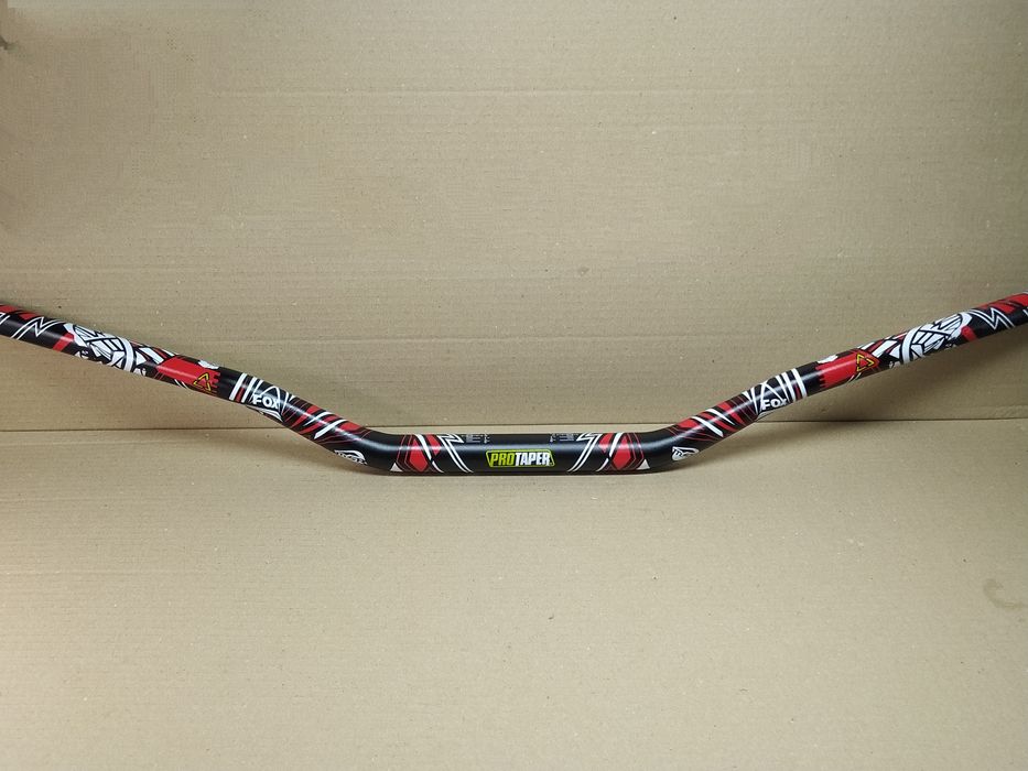 Руль мото универсальный L820, d28 "PROTAPER" чёрный