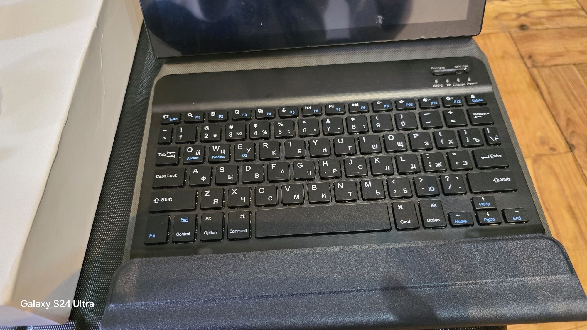 tablet com acessórios