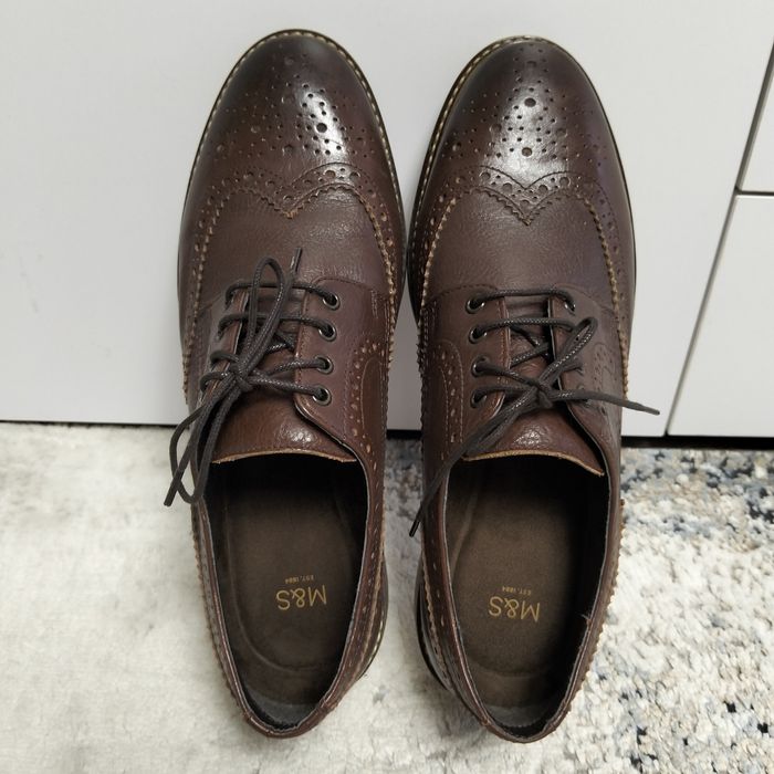 Чоловічі туфлі, броги