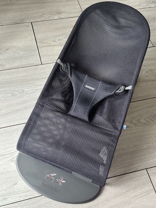 Bujaczek Leżaczen Babybjorn Bliss Mesh granatowy siateczka