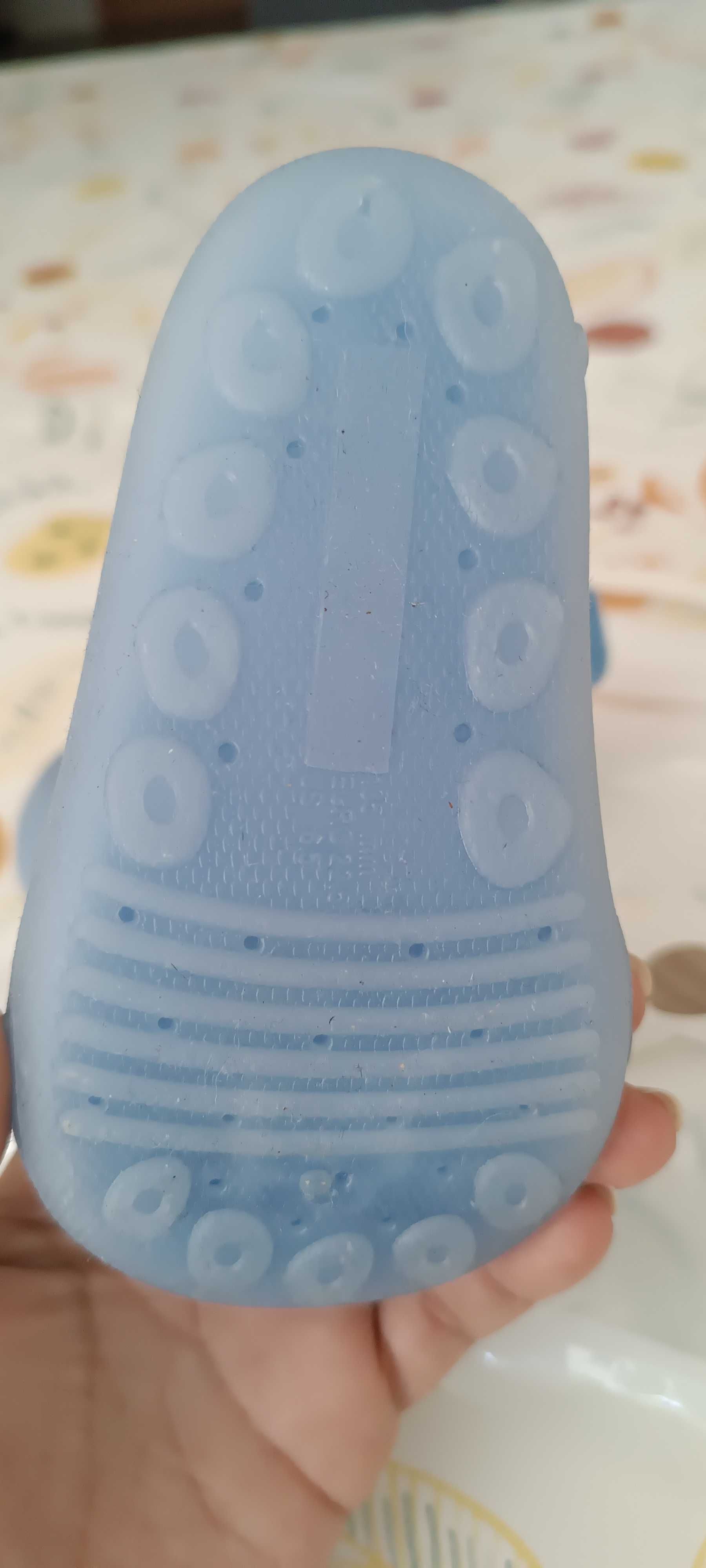 Meias antiderrapantes bebé