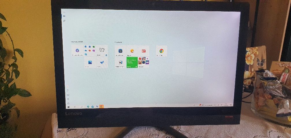 Do sprzedania  komputer z wbudowanym monitorem