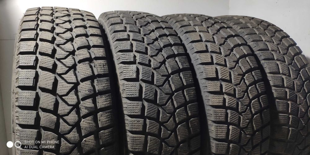 Opony 215/70R16 MAZZINI zimowe SNOW LEOPARD LX 100Q jak NOWE ładne 4sz